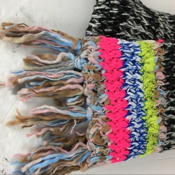COLLECTION EIGHTEEN XIIX Scarf Chunky Knit Yarn Boho Bright Multi Oversized NWT - Picture 8 of 12